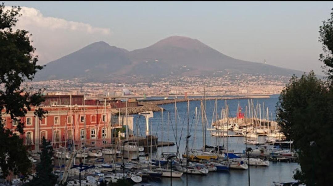 Il Salotto Di Chiaia Hotel Napoli Exterior foto